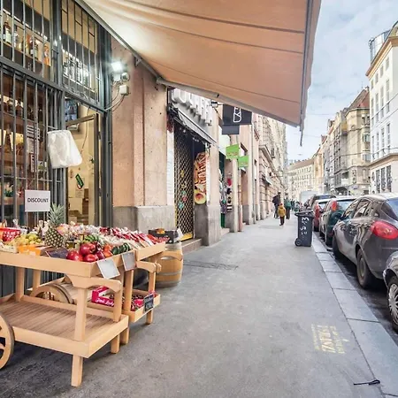 Extra Mini - Lively Neighborhood Apartamento Budapeste