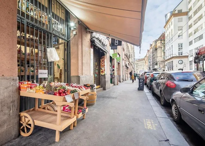 Extra Mini - Lively Neighborhood Apartamento Budapeste